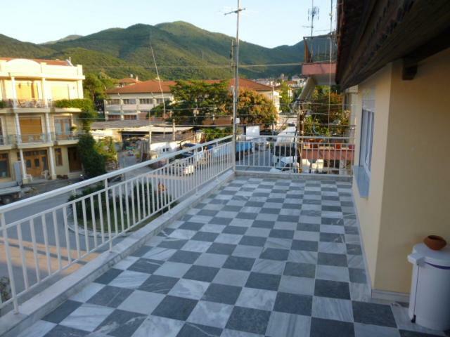 Dimitris Appartment スタブロス エクステリア 写真